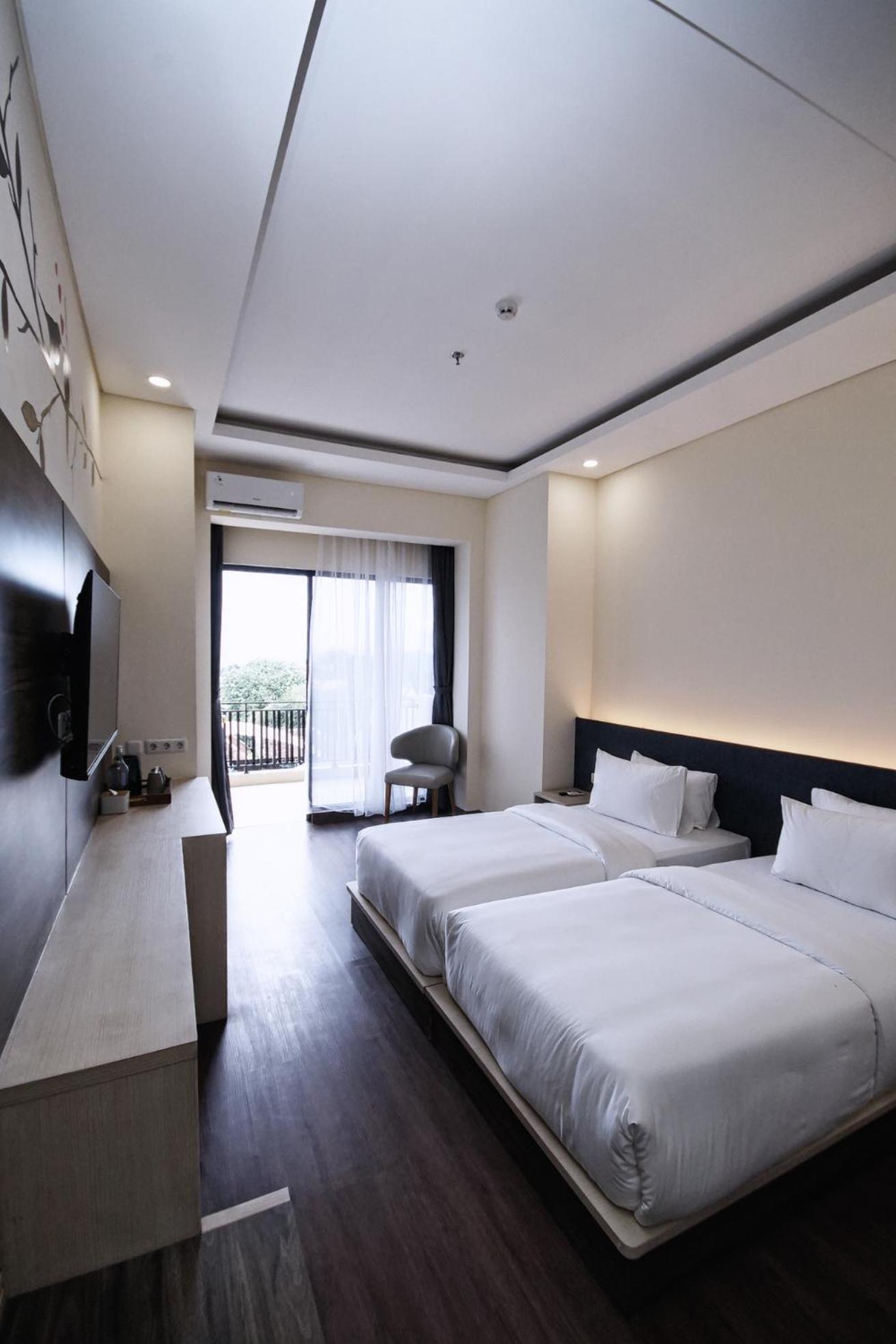 โฮเต็ล เปอร์มาตา ฮิเจา ซูกาบูมิ Hotel ซูกาบูมี ภายนอก รูปภาพ