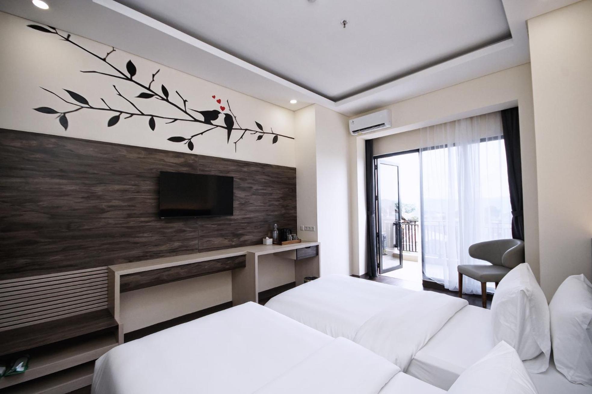 โฮเต็ล เปอร์มาตา ฮิเจา ซูกาบูมิ Hotel ซูกาบูมี ภายนอก รูปภาพ